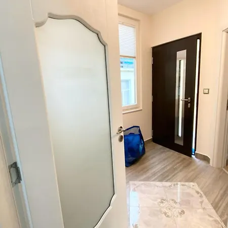 New Yorker 2 Bedroom Βάρνα