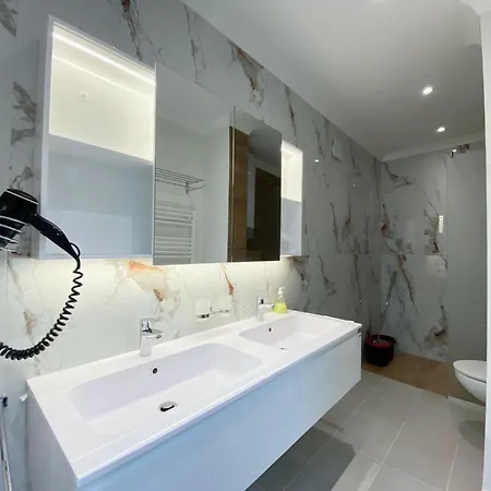 Διαμέρισμα New Yorker 2 Bedroom Βάρνα