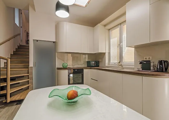 New Yorker 2 Bedroom Apartment Varna