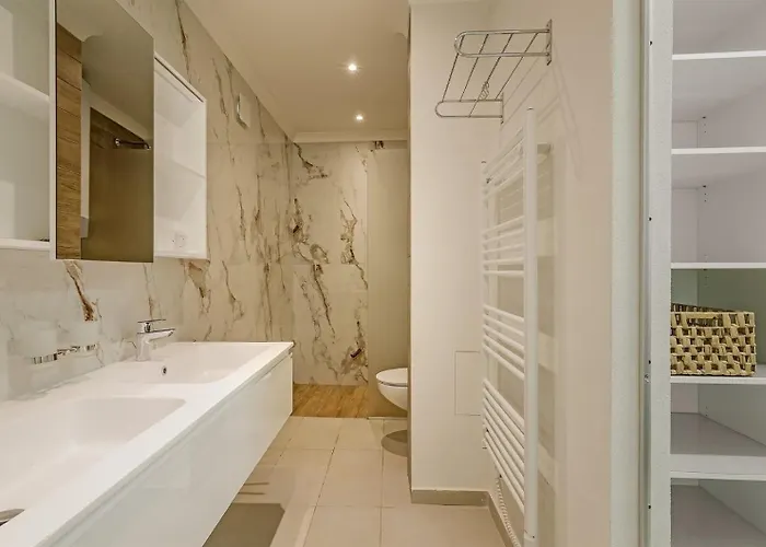 New Yorker 2 Bedroom Varna