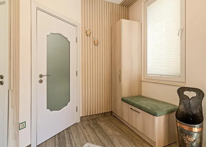 New Yorker 2 Bedroom Varna