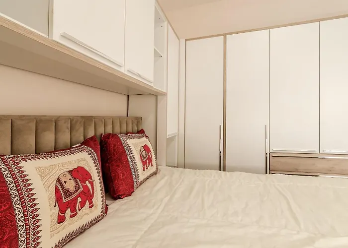 New Yorker 2 Bedroom Lägenhet *